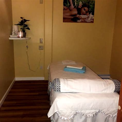 Intimate massage Escort Childersburg